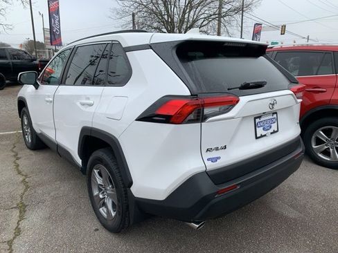 Used 2024 Toyota RAV4 XLE w/ Convenience Package image 4