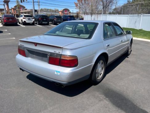 Used 2000 Cadillac Seville SLS w/ Convenience Pkg image 5