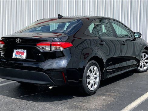 Used 2024 Toyota Corolla LE FWD image 11