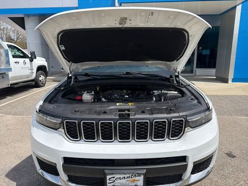 Used 2021 Jeep Grand Cherokee L Limited AWD/4WD image 11