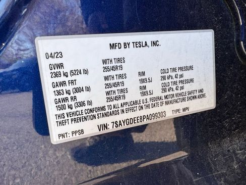 Used 2023 Tesla Model Y Long Range image 11
