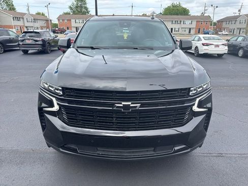 Used 2024 Chevrolet Suburban RST w/ Luxury Package AWD/4WD image 8