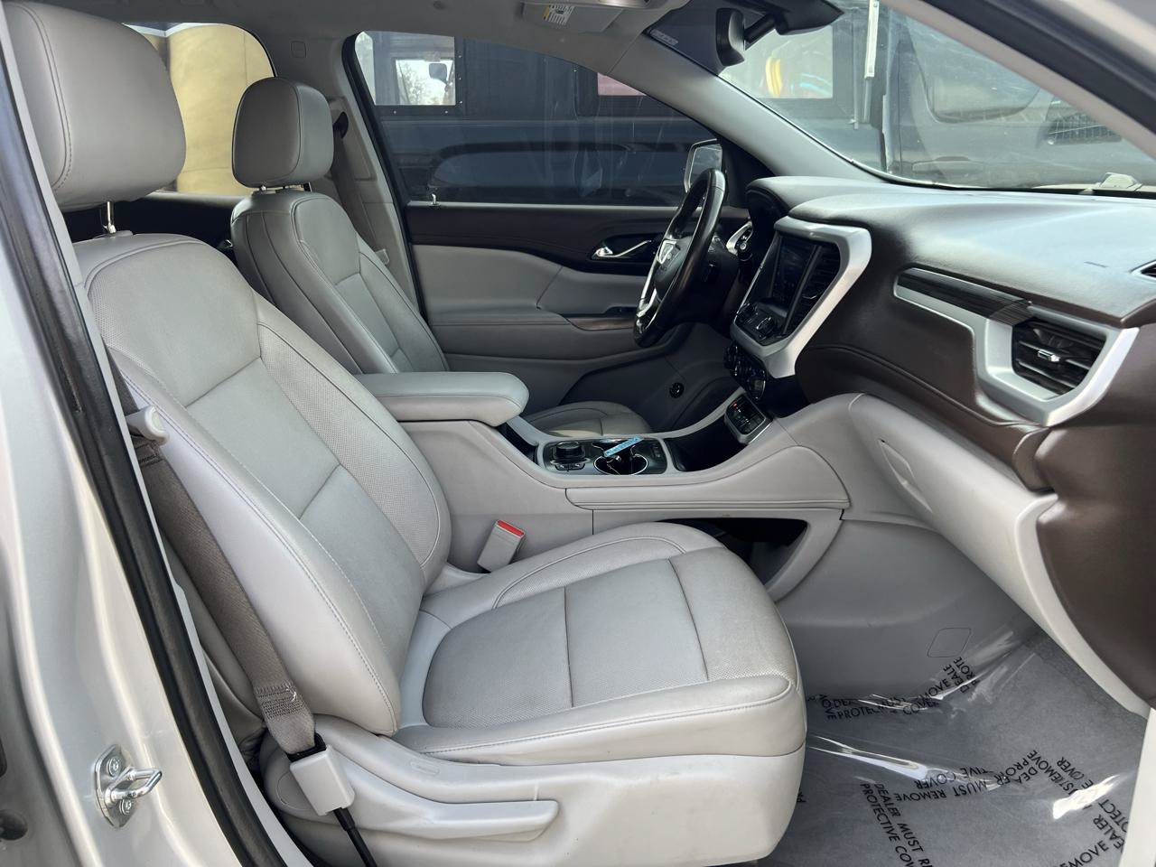 Used 2020 GMC Acadia SLT AWD/4WD image 16