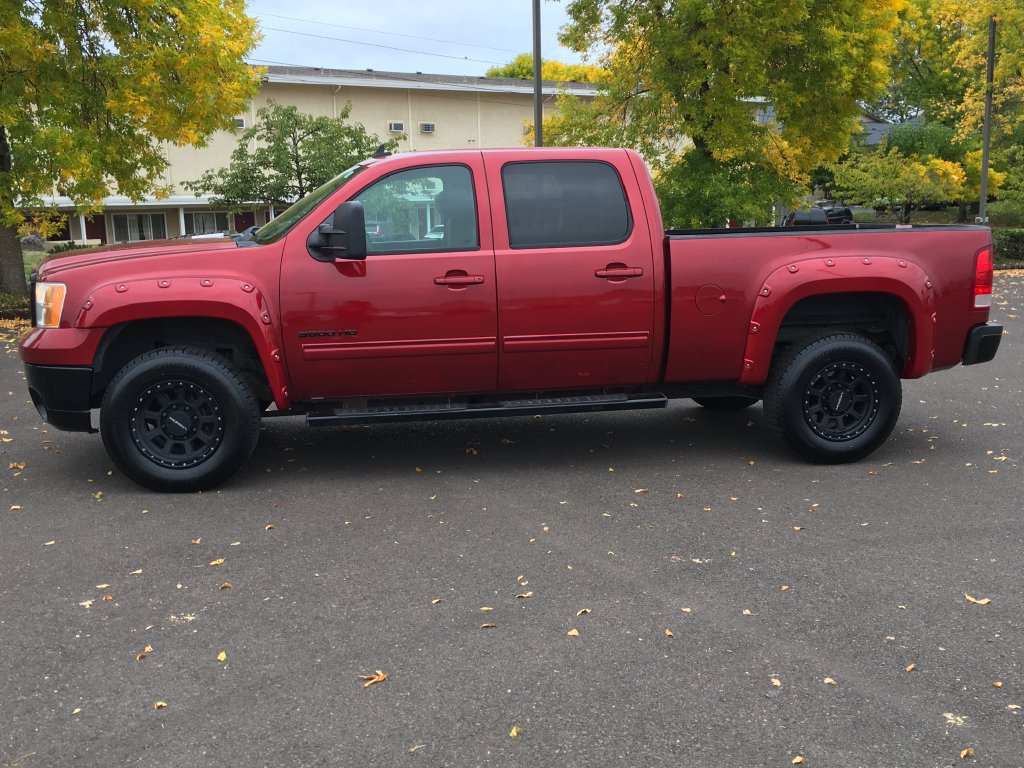 Used 2012 GMC Sierra 3500 SLT w/ SLT Convenience Package AWD/4WD image 3