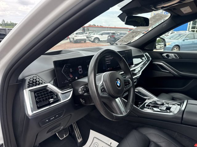 Used 2026 BMW X6 xDrive40i AWD/4WD image 11