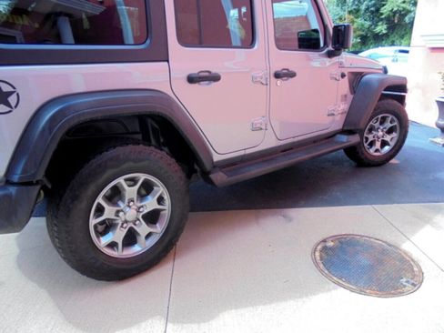 Used 2020 Jeep Wrangler Unlimited Sport image 21