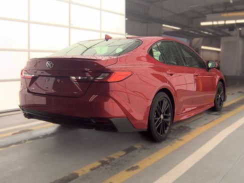 Used 2026 Toyota Camry SE FWD image 7