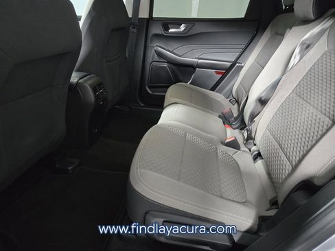 Used 2021 Ford Escape SE image 12