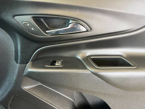 Used 2019 Chevrolet Equinox LT AWD/4WD image 19