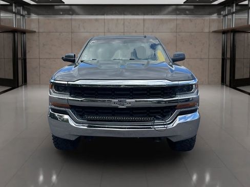 Used 2018 Chevrolet Silverado 1500 LT image 9