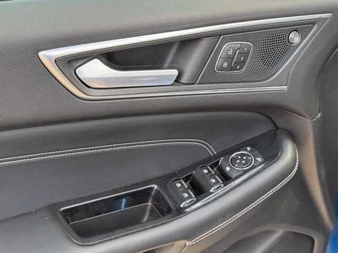 Used 2020 Ford Edge Titanium AWD/4WD image 18