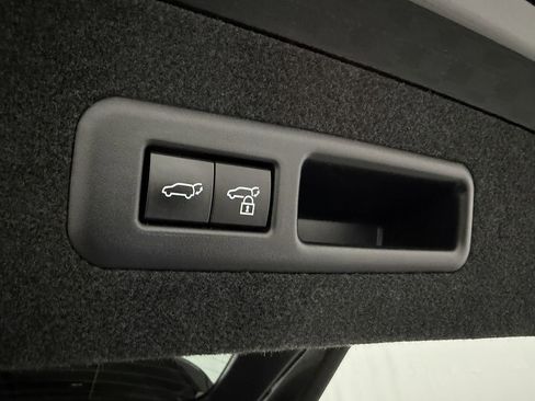 Used 2022 Lexus RX 350L Premium image 44