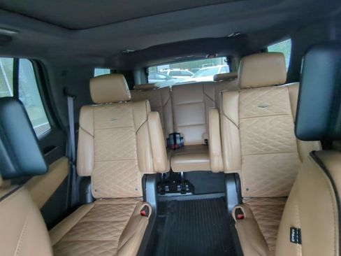 Certified 2021 Cadillac Escalade Premium Luxury w/ LPO, Illumination Package RWD image 20