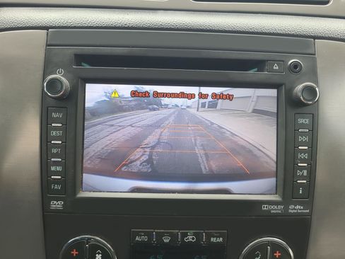 Used 2013 Chevrolet Tahoe LT AWD/4WD image 16