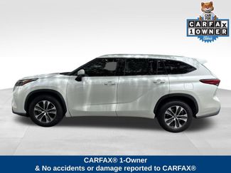 Used 2020 Toyota Highlander XLE FWD video 2