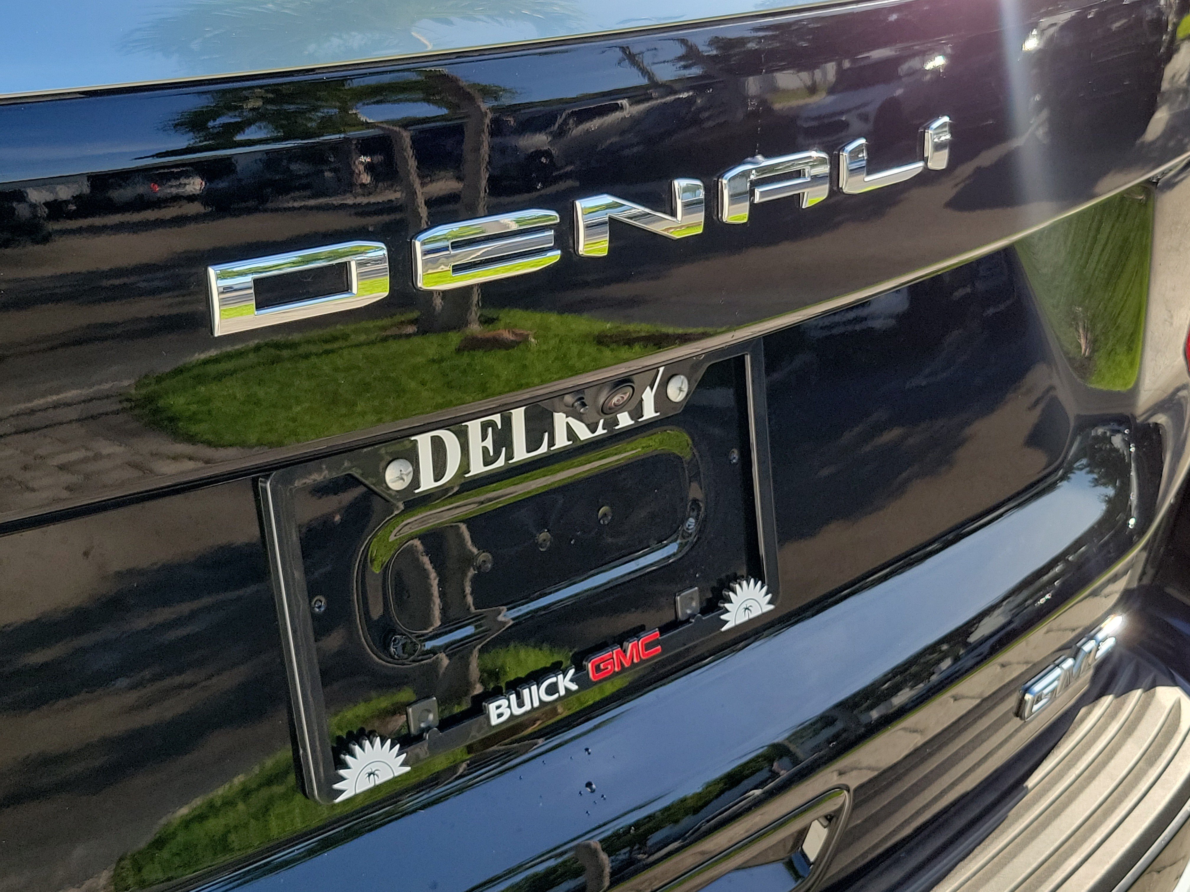 New 2026 GMC Yukon Denali AWD/4WD image 8