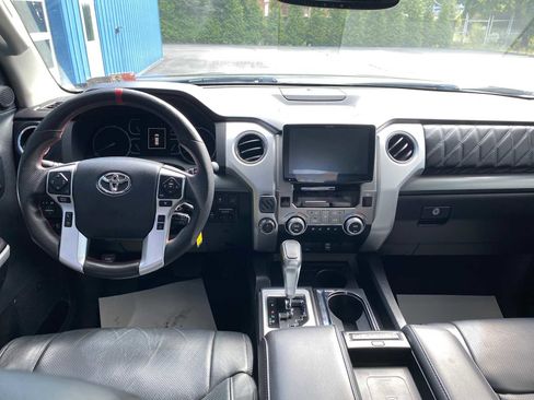 Used 2018 Toyota Tundra Platinum image 10