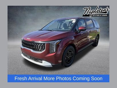 Used 2025 Kia Carnival