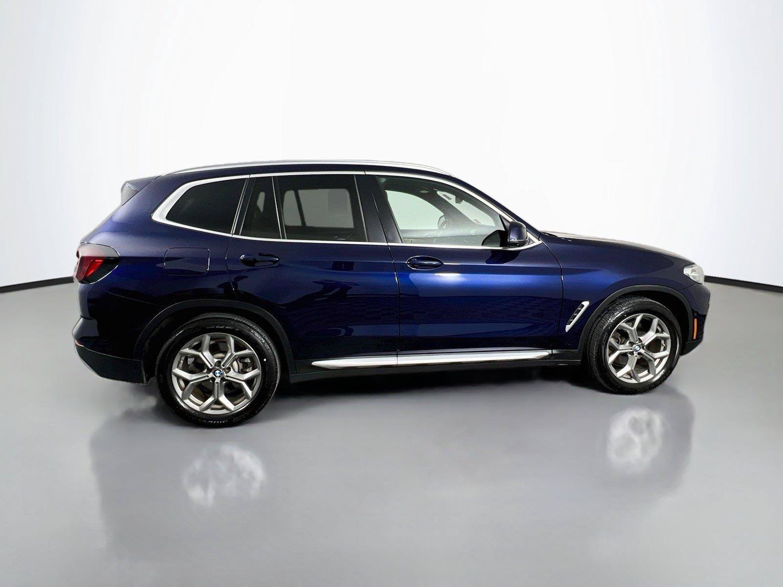 Used 2024 BMW X3 xDrive30i w/ Premium Package AWD/4WD image 7