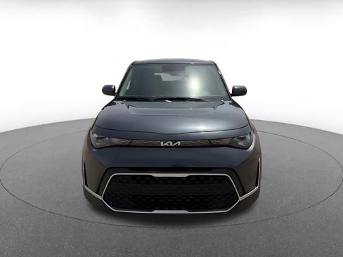 Used 2025 Kia Soul LX w/ LX Technology Package FWD image 4