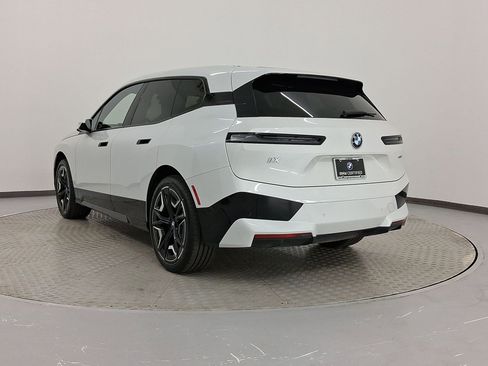 Used 2023 BMW iX xDrive50 w/ Sport Package image 3