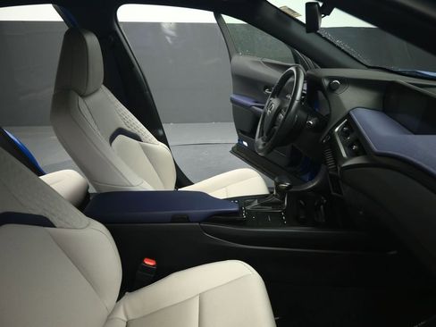 Used 2021 Lexus UX 250h w/ Premium Package AWD/4WD image 60