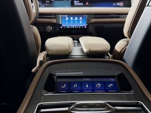 New 2026 Lincoln Navigator L Black Label AWD/4WD image 28