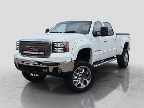 Used 2010 GMC Sierra 2500 SLT AWD/4WD image 1