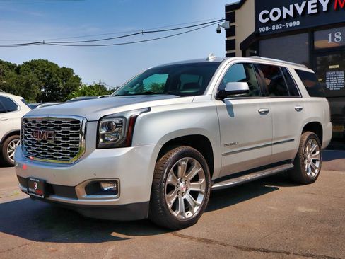 Used 2019 GMC Yukon Denali w/ Open Road Package AWD/4WD image 2