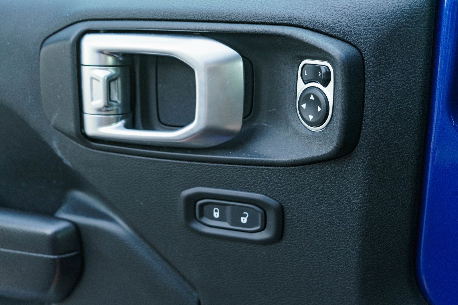 Used 2019 Jeep Wrangler Unlimited Sport S AWD/4WD image 24