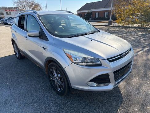 Used 2016 Ford Escape Titanium w/ Equipment Group 301A image 9