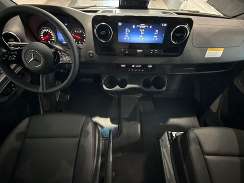 New 2026 Mercedes-Benz Sprinter 2500 image 11