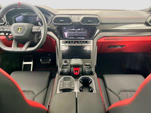 Used 2024 Lamborghini Urus S AWD/4WD image 13