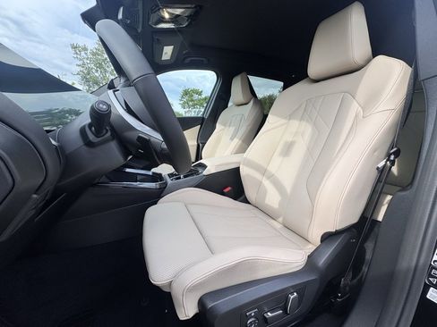 Used 2026 BMW X3 xDrive30 w/ Convenience Package image 16