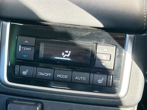 Used 2023 Subaru Ascent Touring AWD/4WD image 21