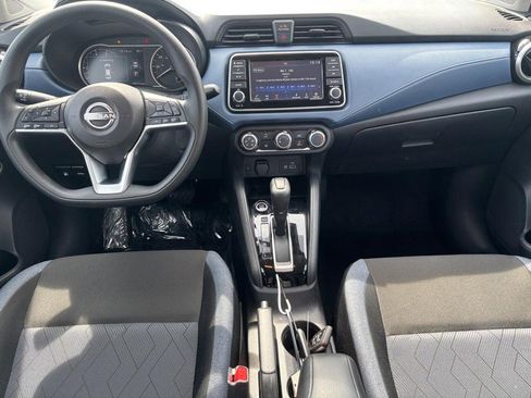 Used 2025 Nissan Versa SV FWD image 14
