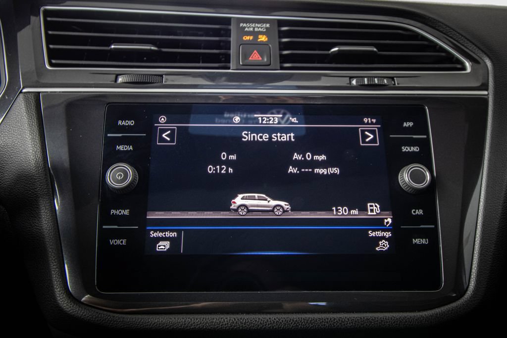 Certified 2024 Volkswagen Tiguan SE R-Line FWD image 42