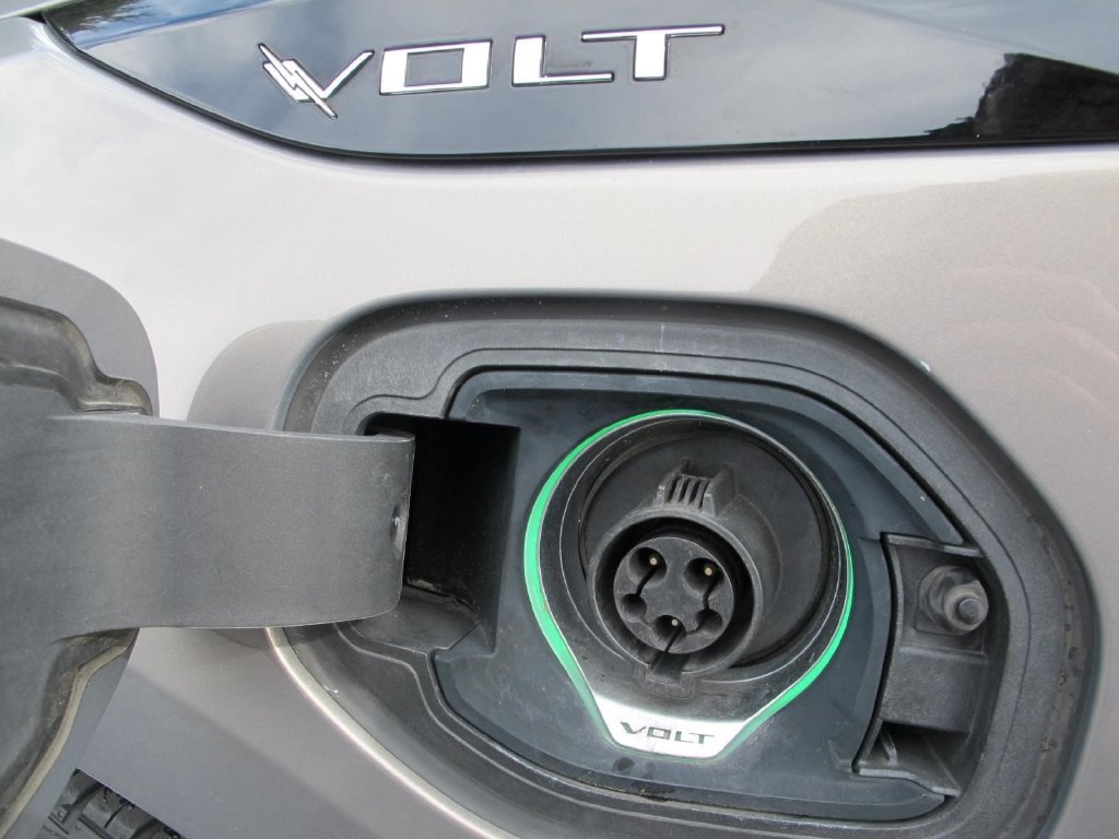 Used 2017 Chevrolet Volt LT FWD image 8