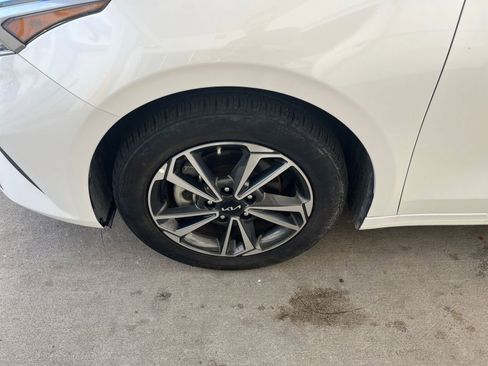 Used 2024 Kia Forte LXS image 29