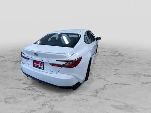 Certified 2025 Toyota Camry SE image 9