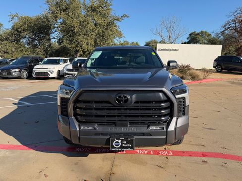 Used 2022 Toyota Tundra SR5 image 8