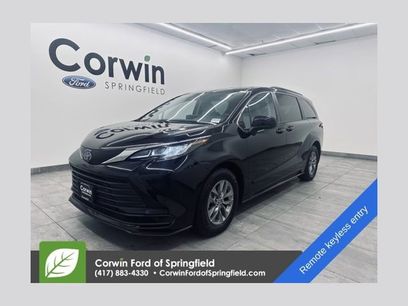 Used 2022 Toyota Sienna LE