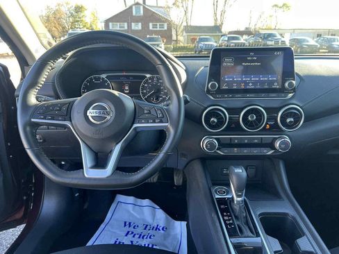 Used 2022 Nissan Sentra SV image 13