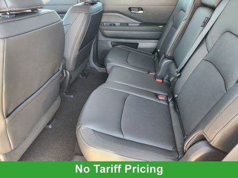 New 2026 Nissan Pathfinder SL image 19