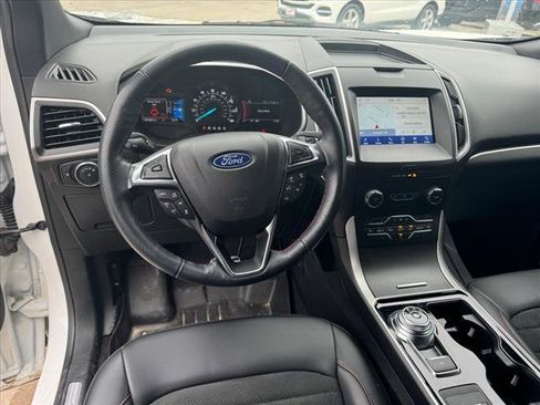 Used 2020 Ford Edge ST-Line w/ Cold Weather Package image 8