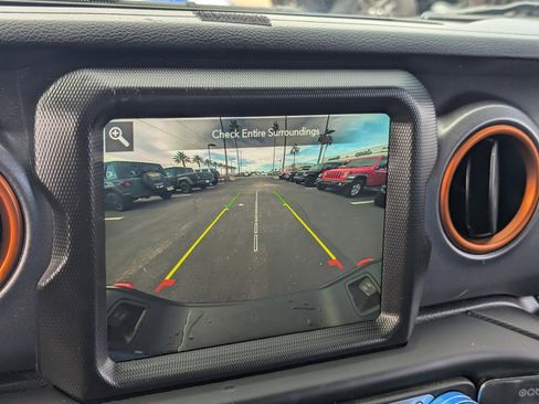 Used 2021 Jeep Gladiator Mojave image 23