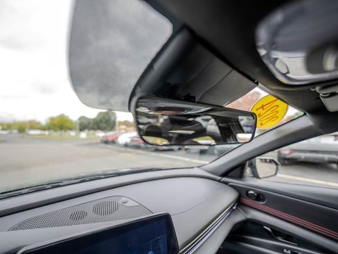 Certified 2024 Hyundai Elantra N Line image 19