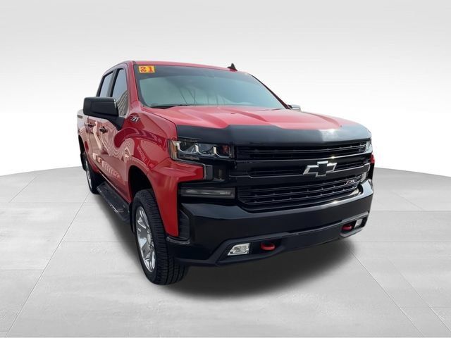 Used 2021 Chevrolet Silverado 1500 LT Trail Boss w/ Bed Protection Package AWD/4WD image 2