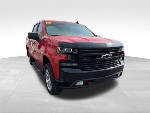 Used 2021 Chevrolet Silverado 1500 LT Trail Boss w/ Bed Protection Package AWD/4WD image 2