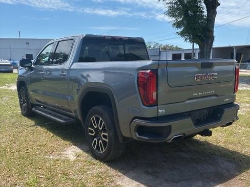 Used 2021 GMC Sierra 1500 AT4 w/ AT4 Value Package AWD/4WD image 2